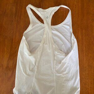 LULULEMON TOP